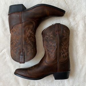 NWT Ariat Heritage Western Boots Cowgirl in Distressed Brown Kid’s Sz 6